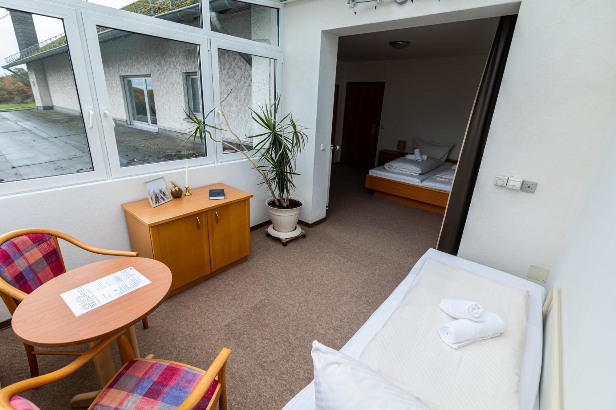 Haus Koinonia Hotell Langscheid  Exteriör bild